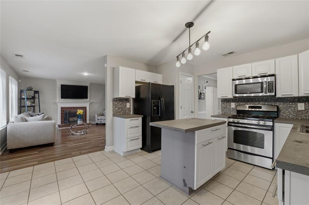 7107 Springchase Way Austell, GA 30168 - Photo 16 of 35