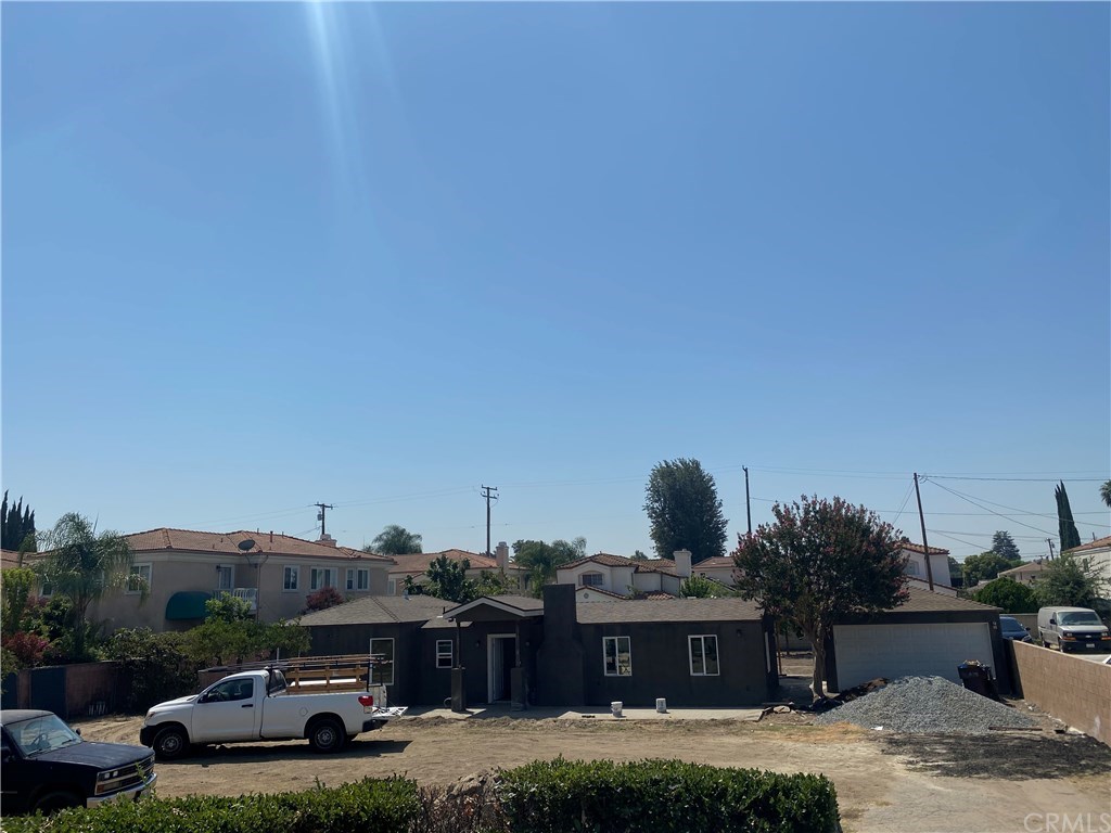 12020 Lower Azusa Road El Monte, CA 91732 - Photo 1 of 1 a view of a terrace with sitting area