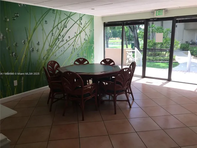 $374,900 | 7705 Southwest 86th Street, Unit B315, Miami, FL 33143