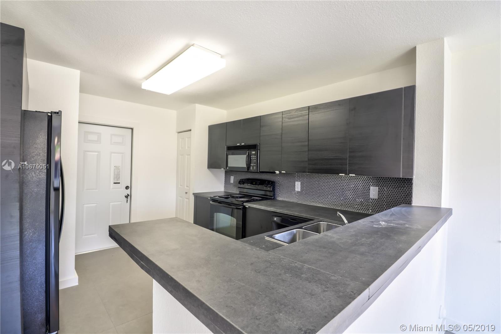 13367 Southwest 284th Street Homestead, FL 33033 - Photo 5 of 17 Gallery Image 5