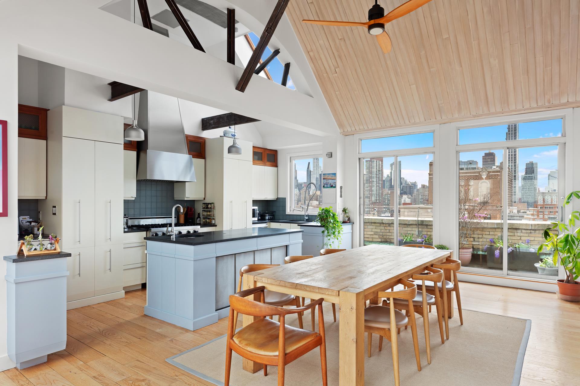 2166 Broadway, Unit PH Manhattan, NY 10024 - Photo 2 of 14