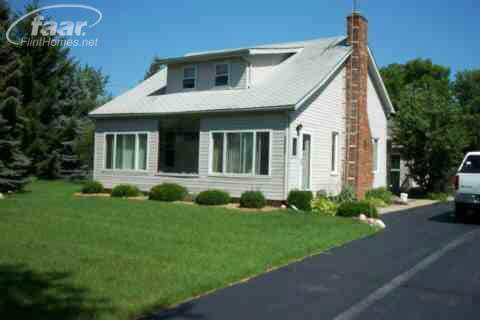 2287 East Vienna Road Clio, MI 48420 - Photo 2 of 18 20247613-1.JPG