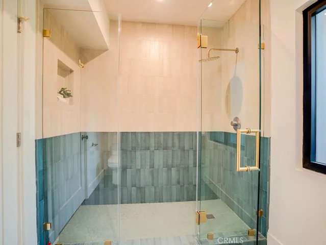 $2,799,000 | 11911 Hartsook Street, Valley Village, CA 91607