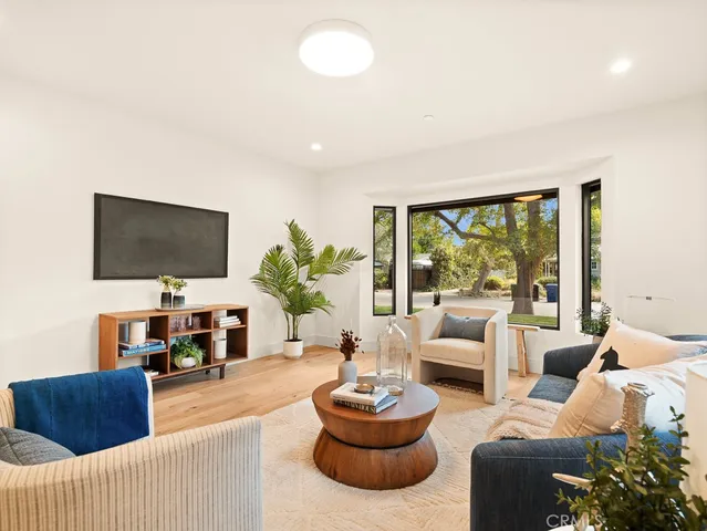 $2,799,000 | 11911 Hartsook Street, Valley Village, CA 91607