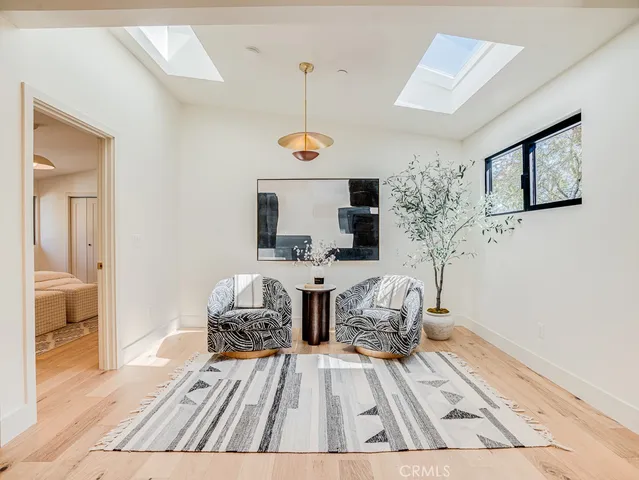 $2,799,000 | 11911 Hartsook Street, Valley Village, CA 91607