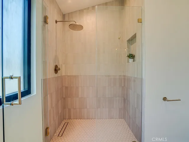 $2,799,000 | 11911 Hartsook Street, Valley Village, CA 91607