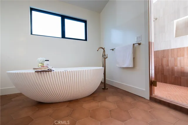 $2,799,000 | 11911 Hartsook Street, Valley Village, CA 91607