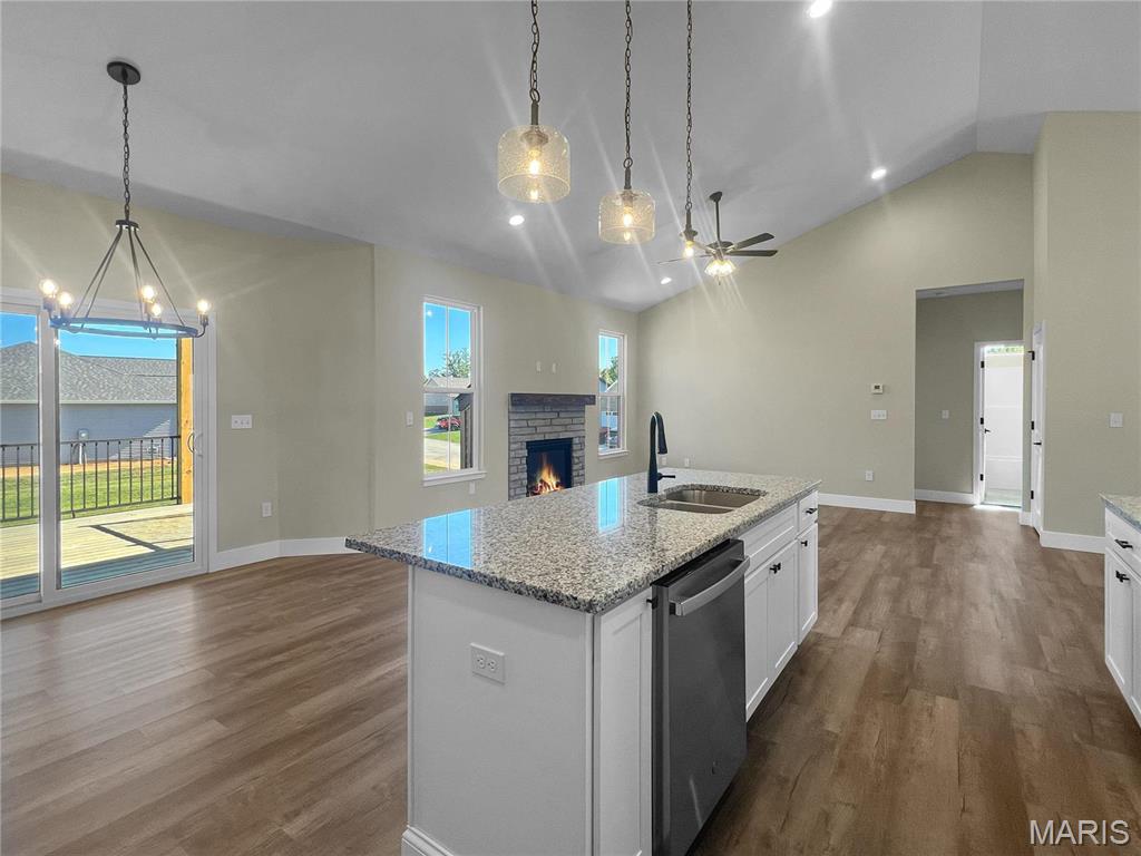 2912 Bluff Ridge Court Maryville, IL 62062 - Photo 8 of 24