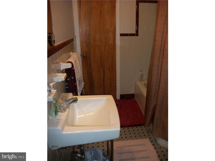 7233 Dungan Road Philadelphia, PA 19111 - Photo 20 of 25 Unit #1