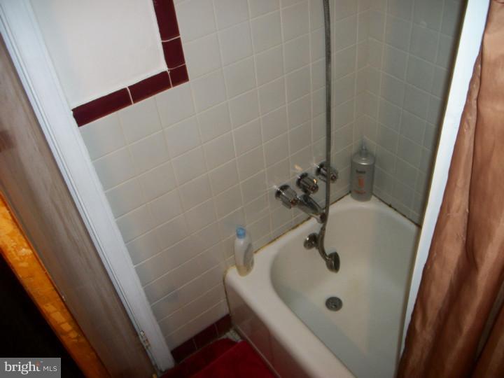 7233 Dungan Road Philadelphia, PA 19111 - Photo 21 of 25 Unit #1