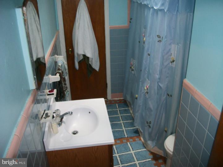 7233 Dungan Road Philadelphia, PA 19111 - Photo 10 of 25 Unit #2