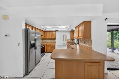 $295,000 | 2233 Southwest 4th Street, Cape Coral, FL 33991
