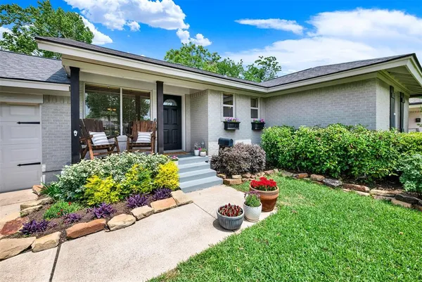 $409,900 | 630 Lockwood Drive, Richardson, TX 75080