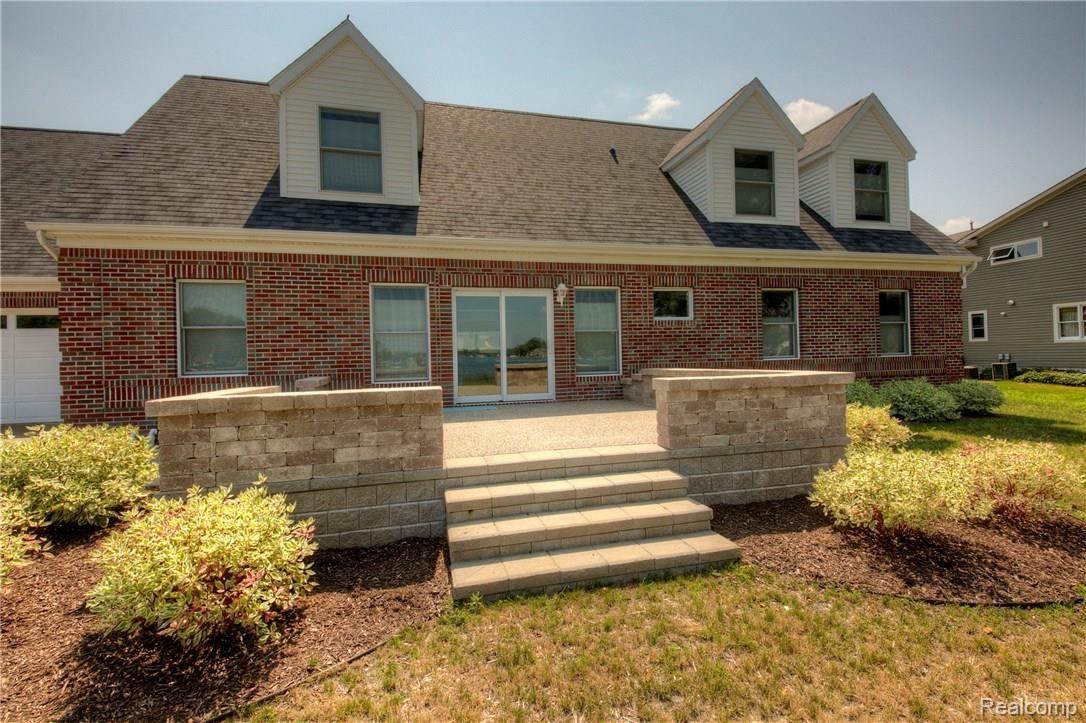 5755 Longpoint Drive Howell, MI 48843 - Photo 12 of 59 930A8954_5_6.jpg