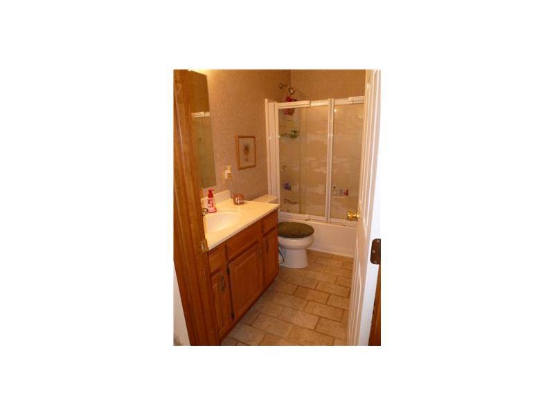 331 Brohios Drive Monaca, PA 15061 - Photo 11 of 13 Full Bath.