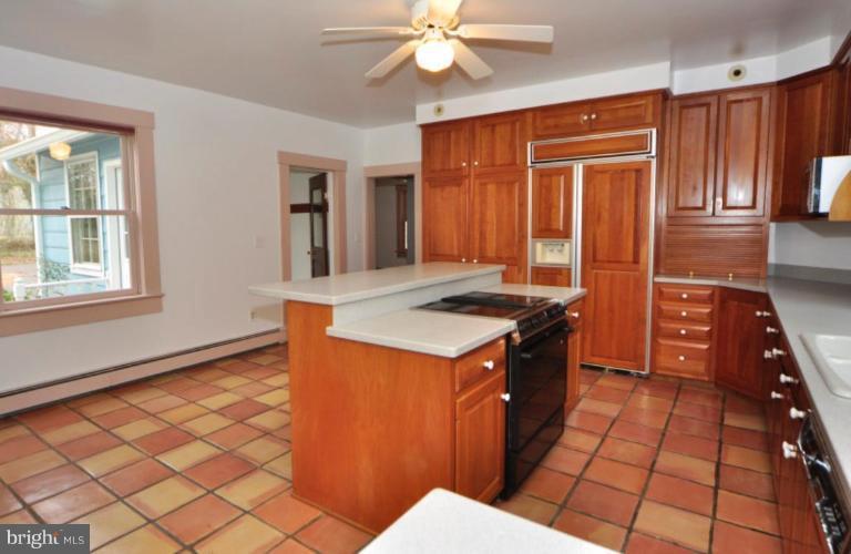 11411 Waples Mill Road Oakton, VA 22124 - Photo 4 of 30 Kitchen #3