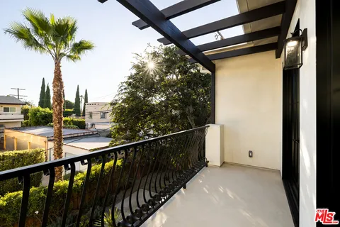 $5,690,000 | 1201 North Vista Street, Unit 12011203, West Hollywood, CA 90046