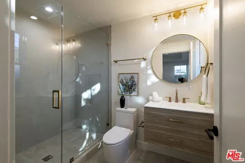 $5,690,000 | 1201 North Vista Street, Unit 12011203, West Hollywood, CA 90046