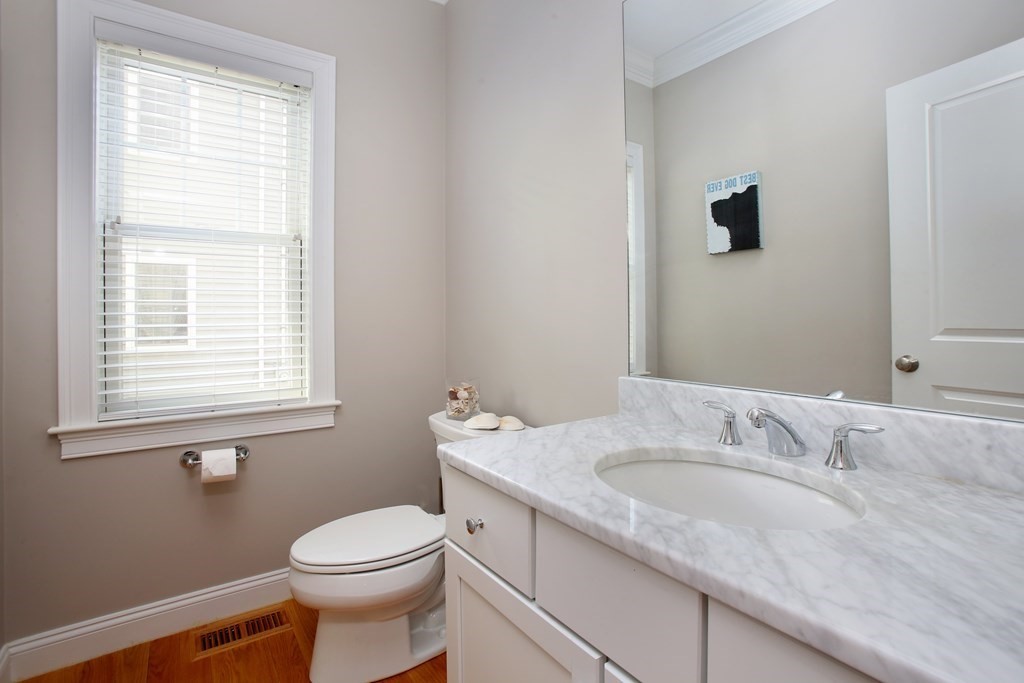 4 Grove Street Lexington, MA 02420 - Photo 14 of 37
