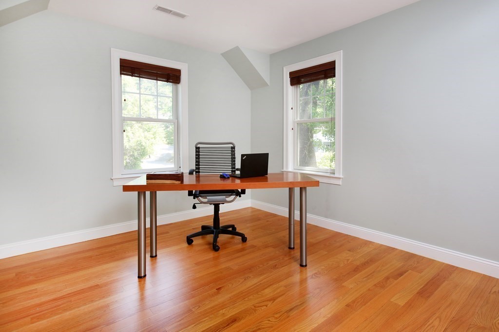 4 Grove Street Lexington, MA 02420 - Photo 35 of 37
