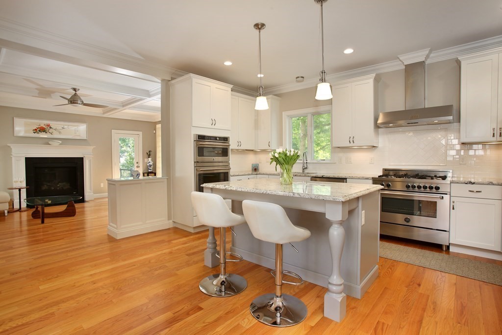 4 Grove Street Lexington, MA 02420 - Photo 8 of 37