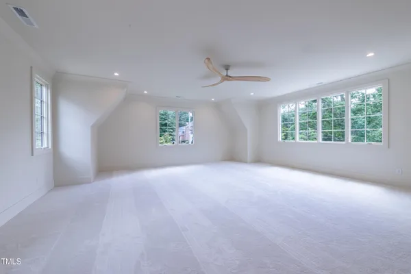 a view of house with a yard