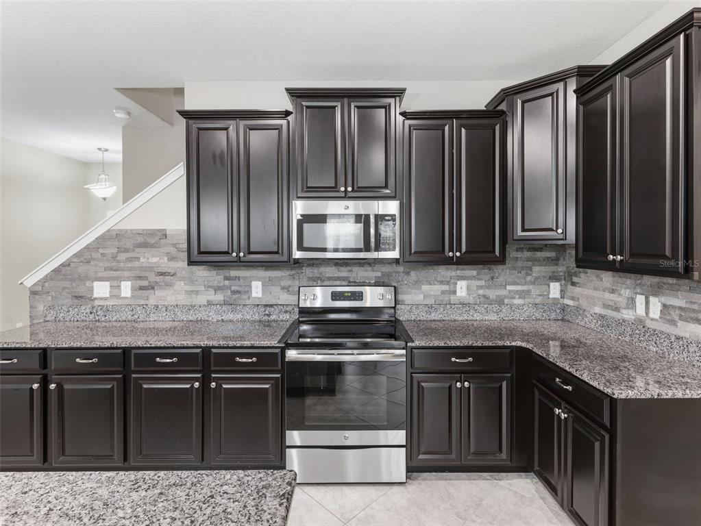 17337 Old Tobacco Road Lutz, FL 33558 - Photo 8 of 40