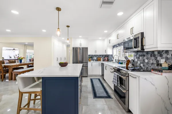 $1,785,000 | 4920 Northeast 28th Avenue, Lighthouse Point, FL 33064