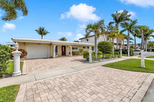 $1,785,000 | 4920 Northeast 28th Avenue, Lighthouse Point, FL 33064