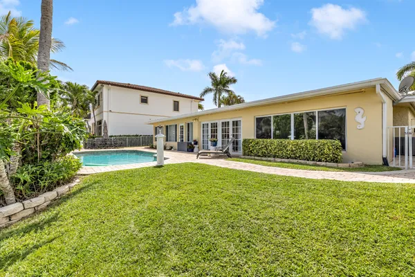 $1,785,000 | 4920 Northeast 28th Avenue, Lighthouse Point, FL 33064