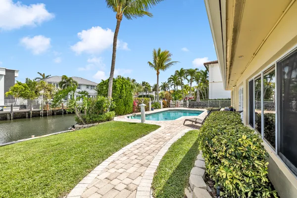 $1,785,000 | 4920 Northeast 28th Avenue, Lighthouse Point, FL 33064