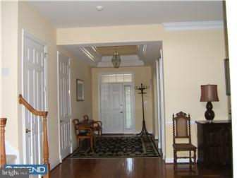 264 Hanover Road Phoenixville, PA 19460 - Photo 3 of 7 Foyer