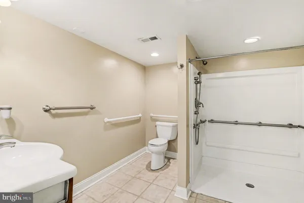 $750,000 | 23 Gray Squirrel Court, Lutherville-Timonium, MD 21093