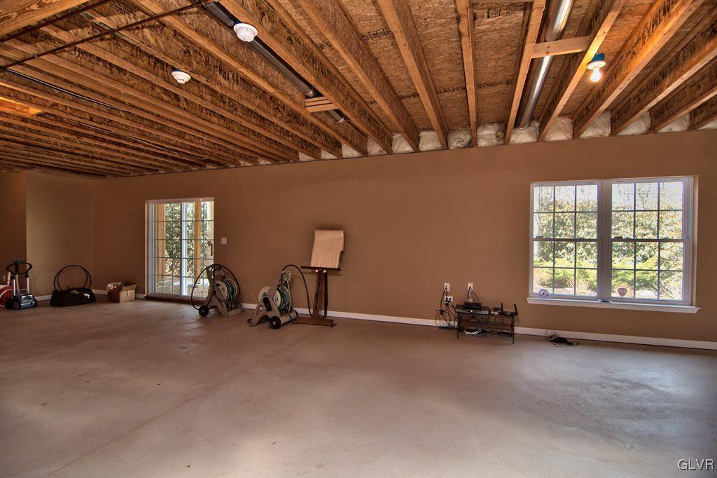 154 Skytop Road Long Pond, PA 18334 - Photo 42 of 50 Gallery Image 42