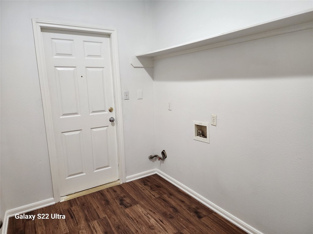 1926 Wavell Street Houston, TX 77088 - Photo 17 of 19 a view of small space with wooden floor