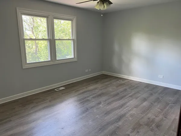 $3,800 | 926 Aspen Drive, Lombard, IL 60148