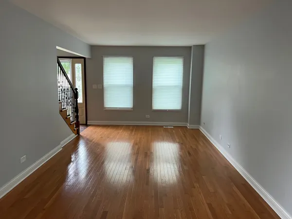 $3,800 | 926 Aspen Drive, Lombard, IL 60148