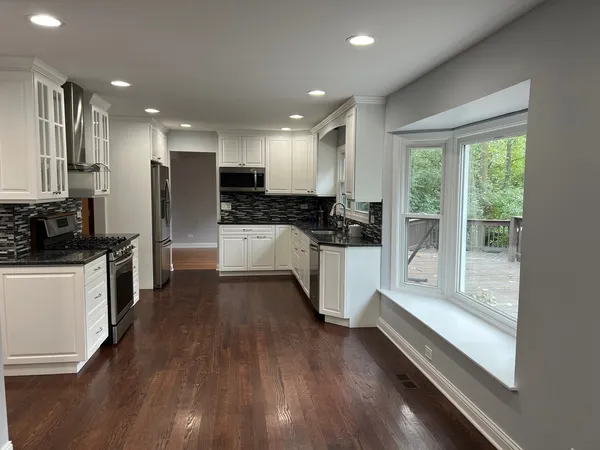 $3,800 | 926 Aspen Drive, Lombard, IL 60148