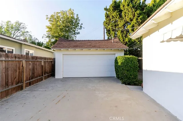 $899,998 | 6539 Ventura Canyon Avenue, Van Nuys, CA 91401