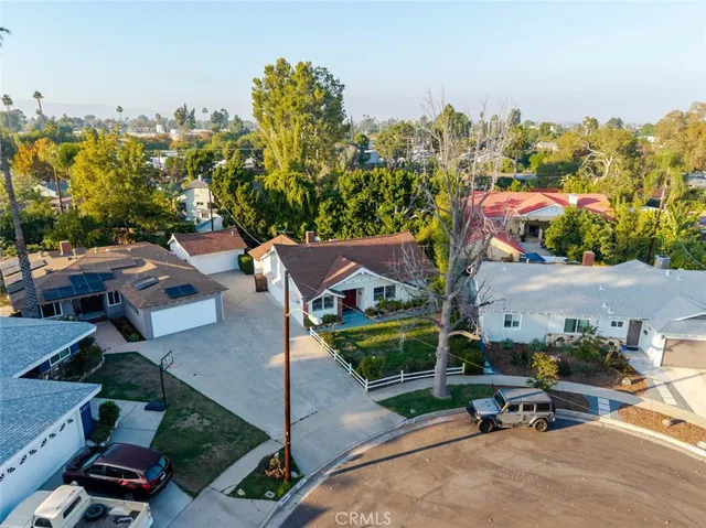 $899,998 | 6539 Ventura Canyon Avenue, Van Nuys, CA 91401