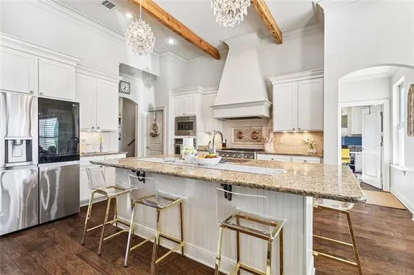 $775,000 | 809 Green Leaf Circle, Madisonville, LA 70447