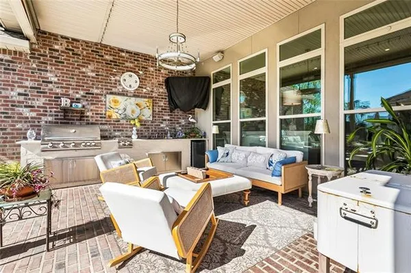 $775,000 | 809 Green Leaf Circle, Madisonville, LA 70447