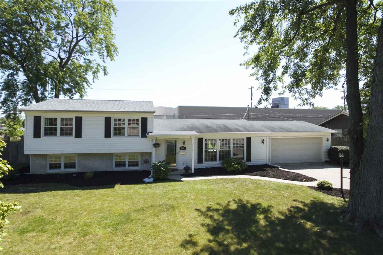 5806 Riviera Drive Fort Wayne, IN 46825 - Photo 1 of 31 Gallery Image 1