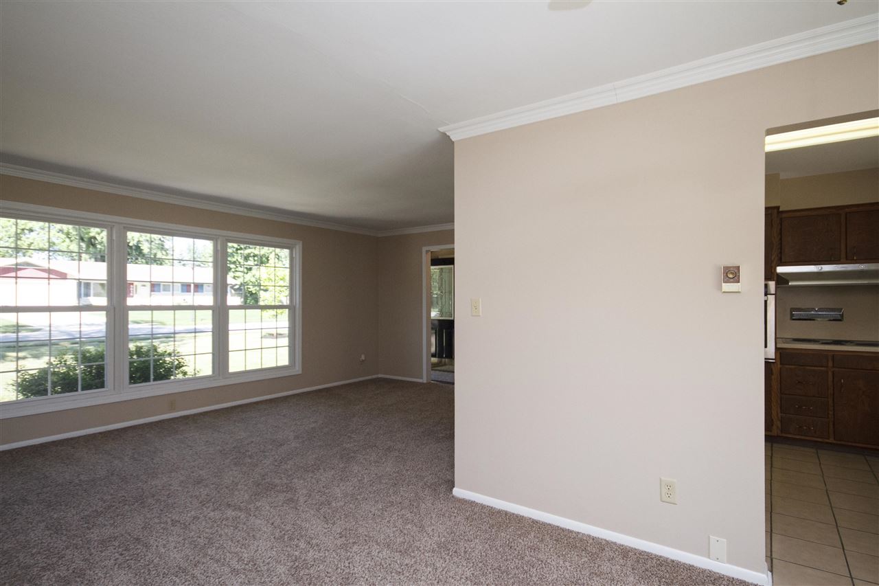 5806 Riviera Drive Fort Wayne, IN 46825 - Photo 8 of 31 Gallery Image 8