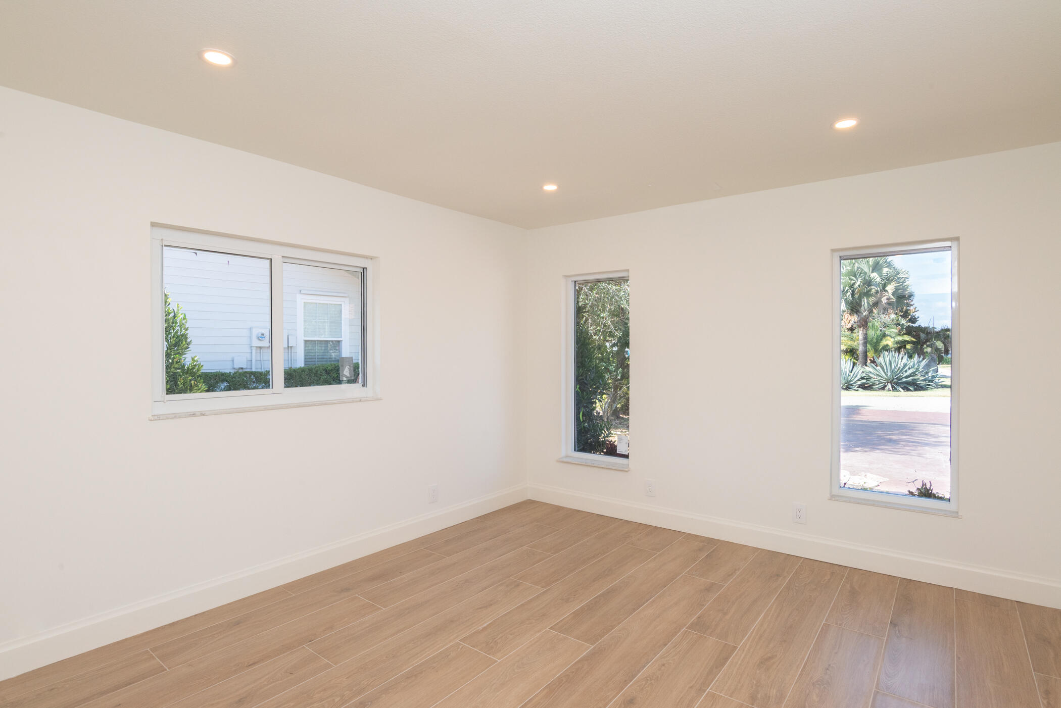 3984 Southeast Fairway East Stuart, FL 34997 - Photo 32 of 40 Main Suite