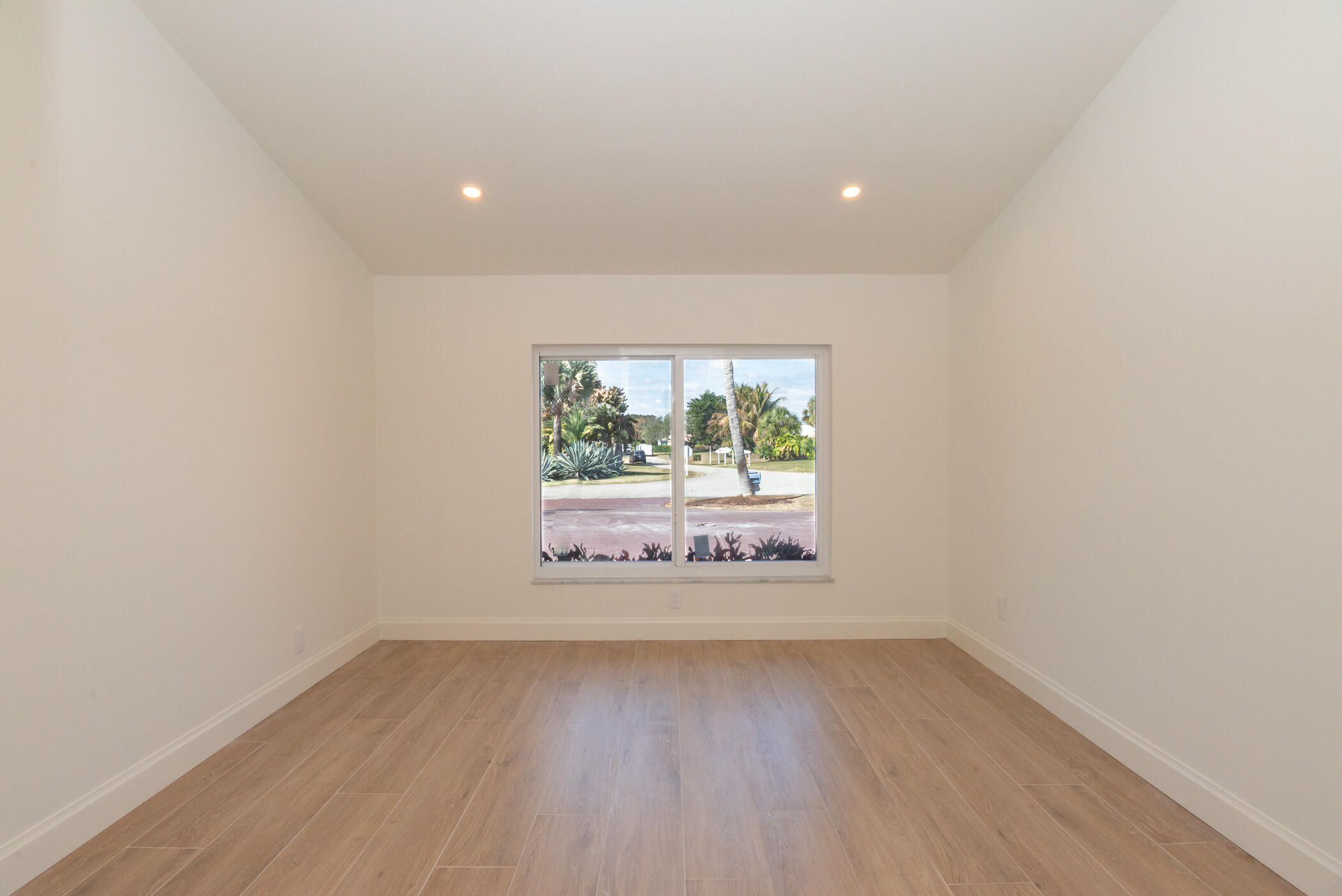 3984 Southeast Fairway East Stuart, FL 34997 - Photo 35 of 40 Office/Bedroom