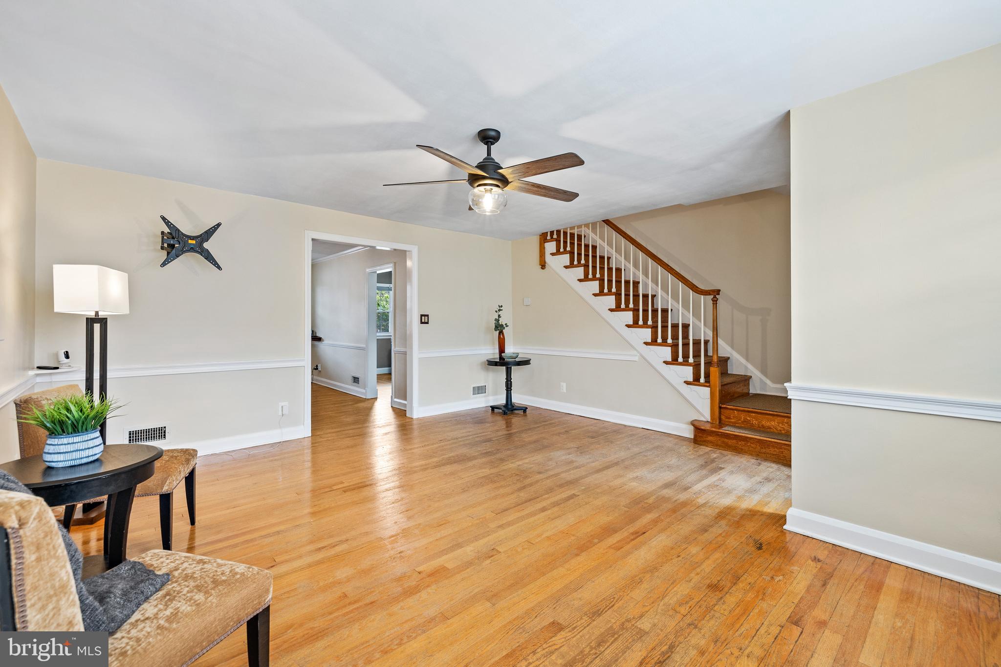 1515 Tunlaw Road Baltimore, MD 21218 - Photo 8 of 28 Beautiful hardwoods throughout