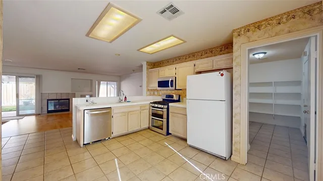 $515,000 | 6157 Avenue J-4, Lancaster, CA 93536