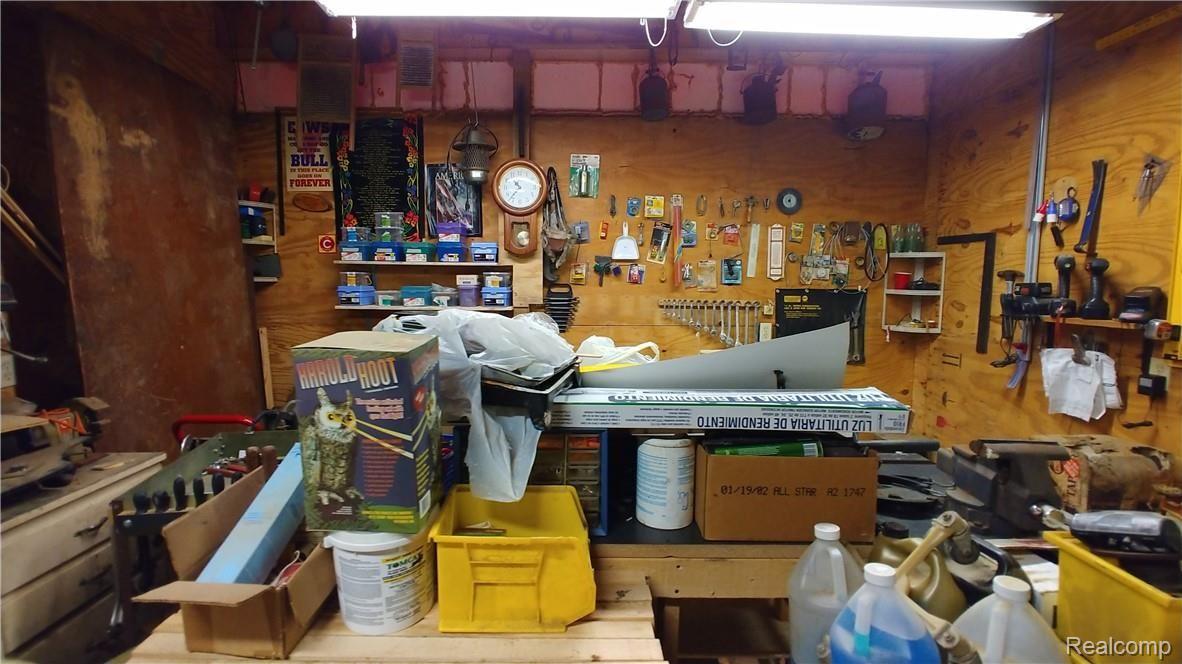 1530 Carleton Rockwood Road Carleton, MI 48117 - Photo 46 of 49 20181010_103902.jpg