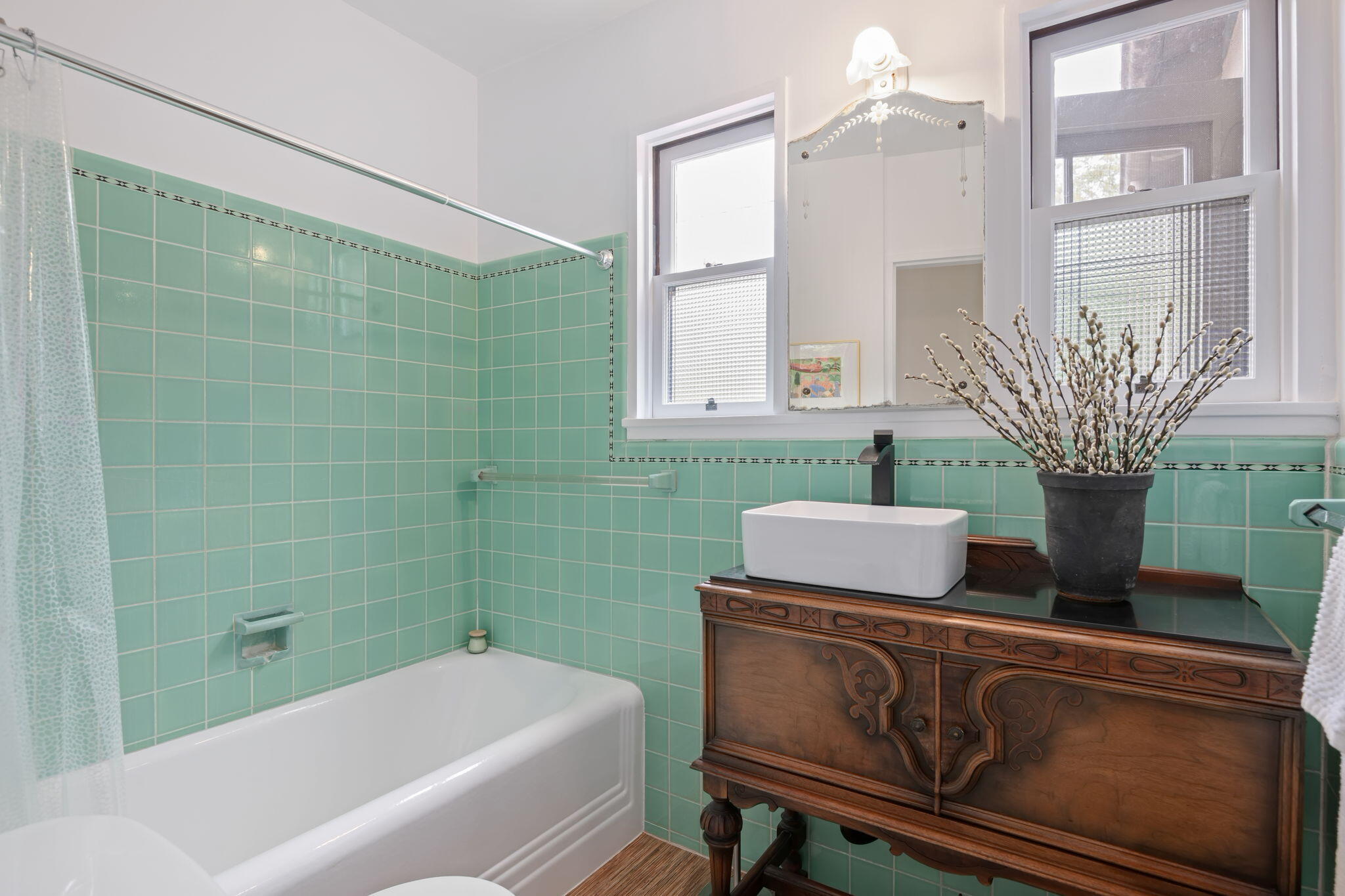 179 Hermosillo Road Santa Barbara, CA 93108 - Photo 12 of 64 18-Bathroom